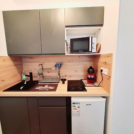 Studio Alpha - 2Min By Train To Disneyland Or 20Min Walk - 5Min Walk To "Val D'Europe" Station Montévrain Buitenkant foto