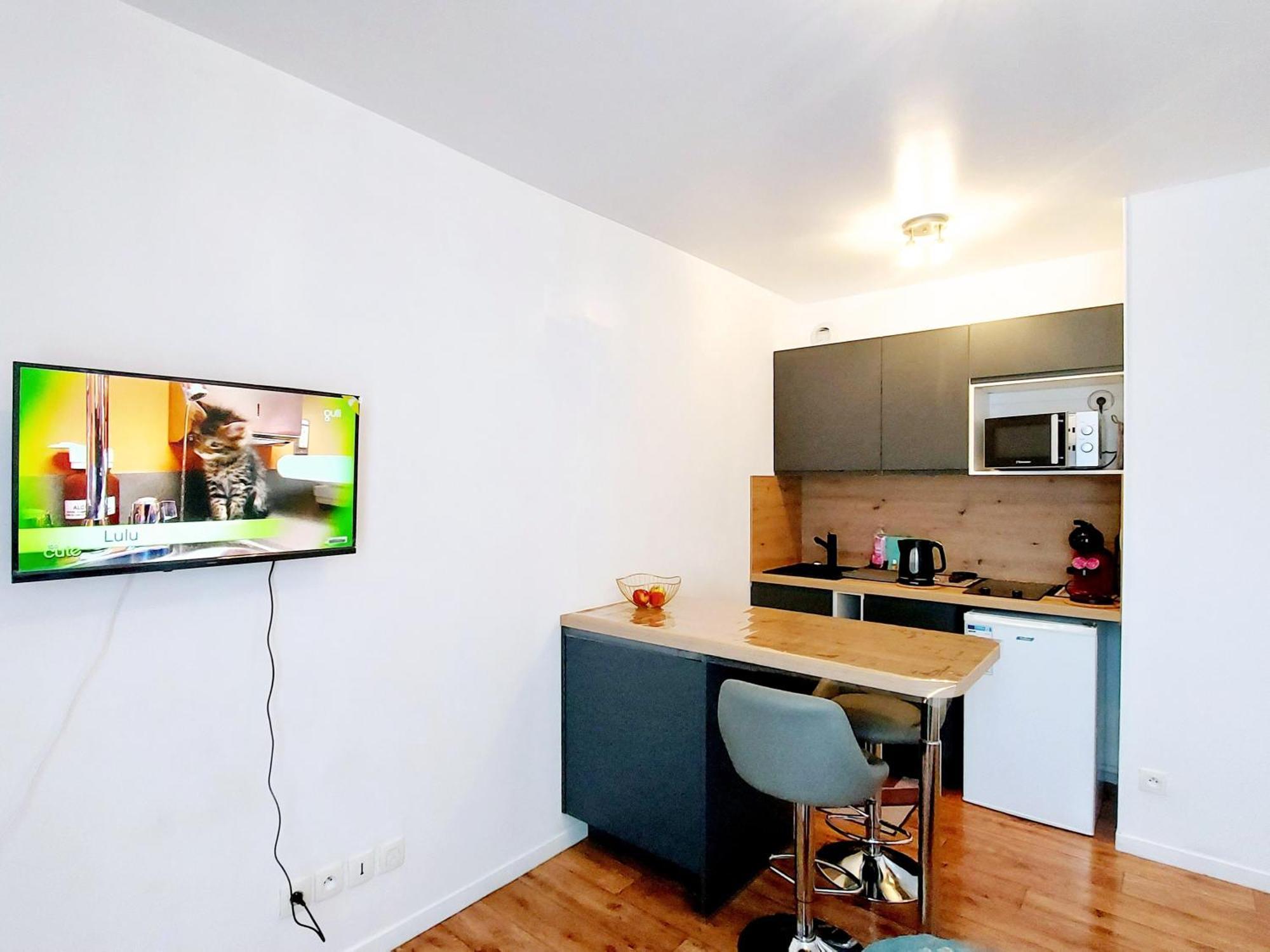Studio Alpha - 2Min By Train To Disneyland Or 20Min Walk - 5Min Walk To "Val D'Europe" Station Montévrain Buitenkant foto