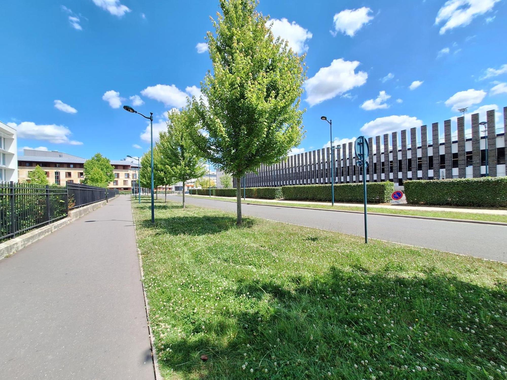 Studio Alpha - 2Min By Train To Disneyland Or 20Min Walk - 5Min Walk To "Val D'Europe" Station Montévrain Buitenkant foto