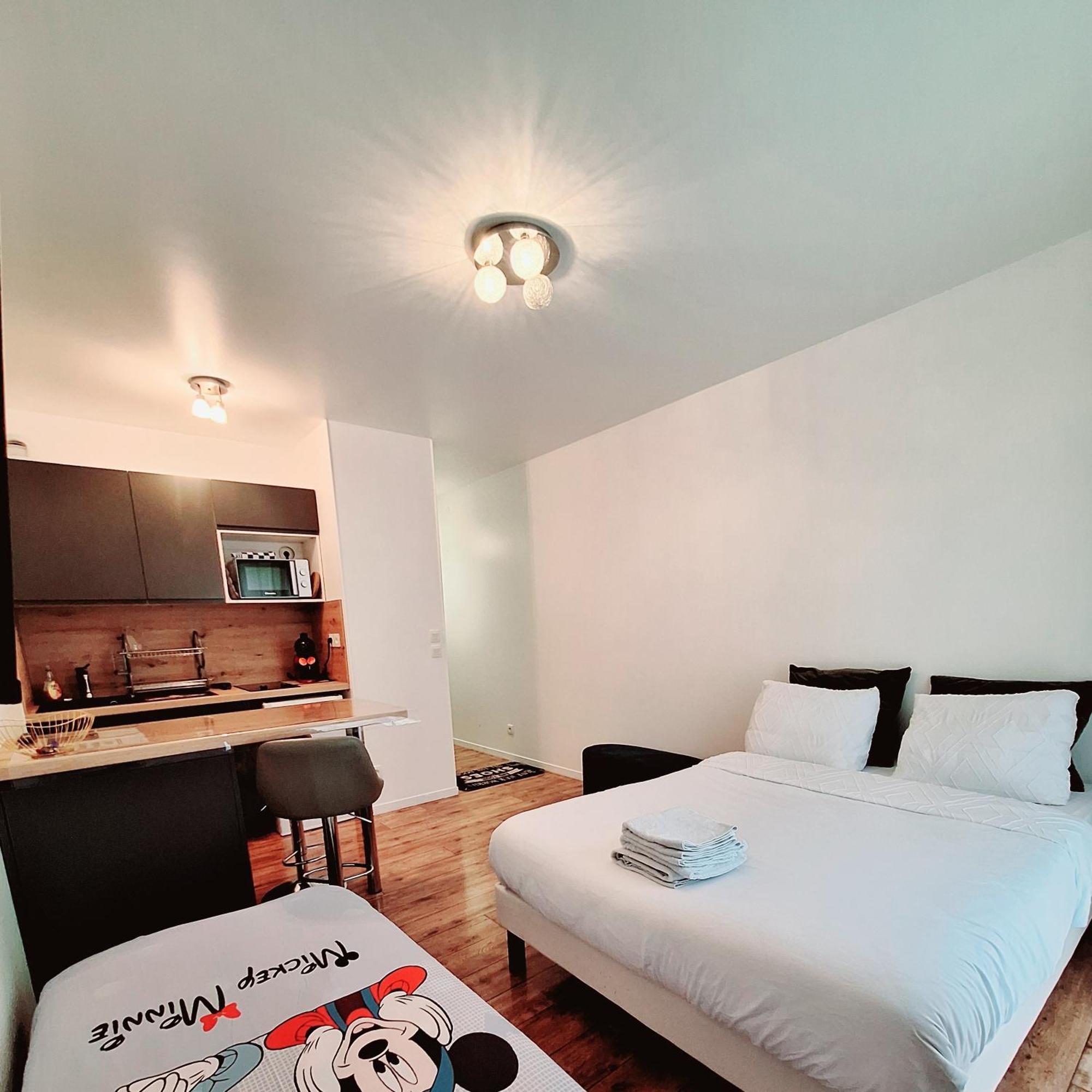 Studio Alpha - 2Min By Train To Disneyland Or 20Min Walk - 5Min Walk To "Val D'Europe" Station Montévrain Buitenkant foto