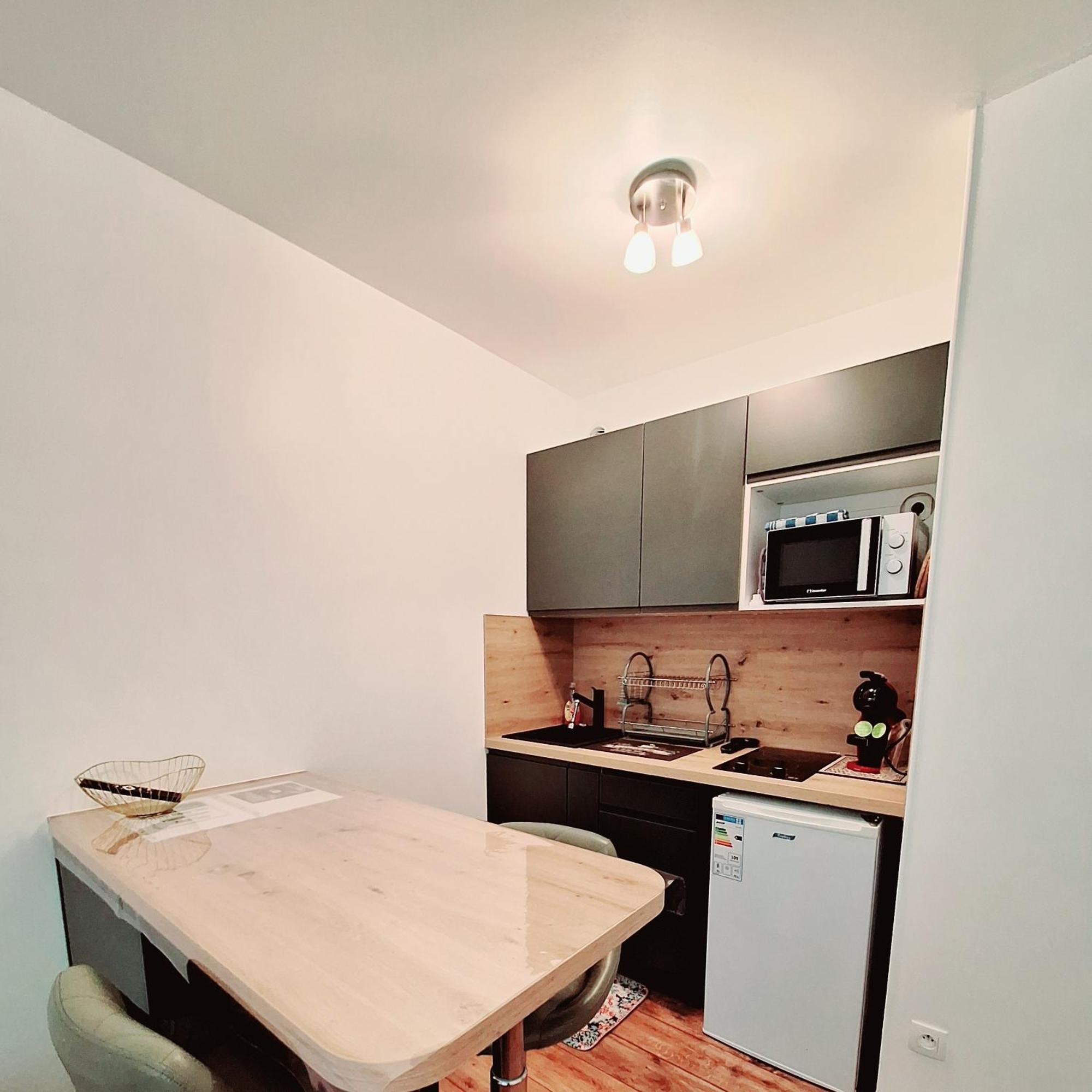 Studio Alpha - 2Min By Train To Disneyland Or 20Min Walk - 5Min Walk To "Val D'Europe" Station Montévrain Buitenkant foto